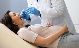 Miért magas a várandós nők gingivitis (fogínygyulladás) kockázata?